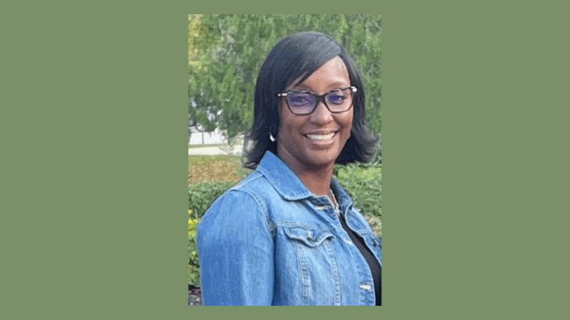 Chyrel Evans Receives the Dan Wilford Award for Her 35 Years of Service at Huntsville Memorial Hospital