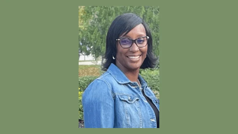 Chyrel Evans Receives the Dan Wilford Award for Her 35 Years of Service at Huntsville Memorial Hospital