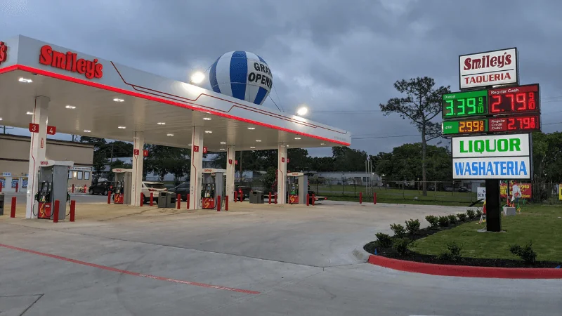 Now Open: Smiley's (Hwy 75 N)