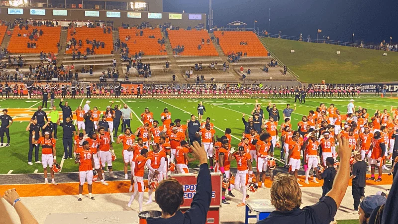 Bearkats Triumph Over Bulldogs in Defensive Showdown