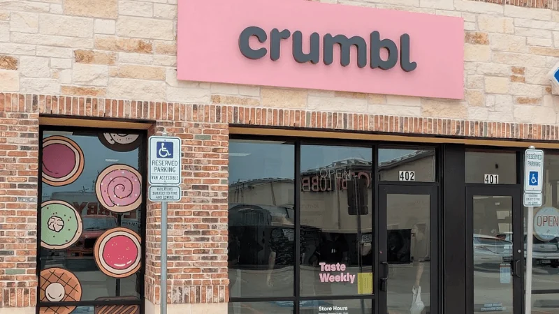 COMING SOON: Crumbl